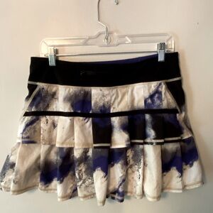 Lululemon Milky Way Black Pigment Blue Print Pleated Pace Setter Skirt 8